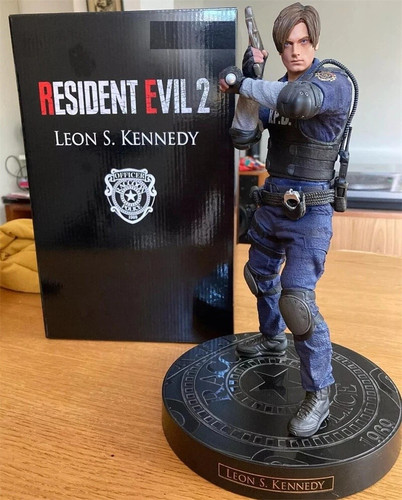 Game resident evil leon - evil, 2
